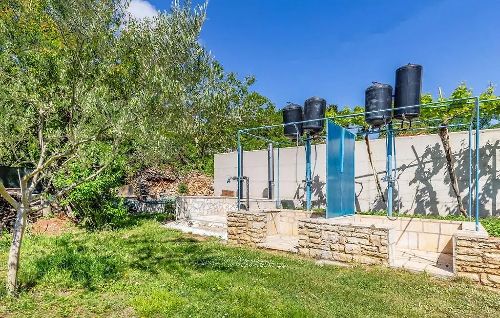 Apartments Bencic Premantura