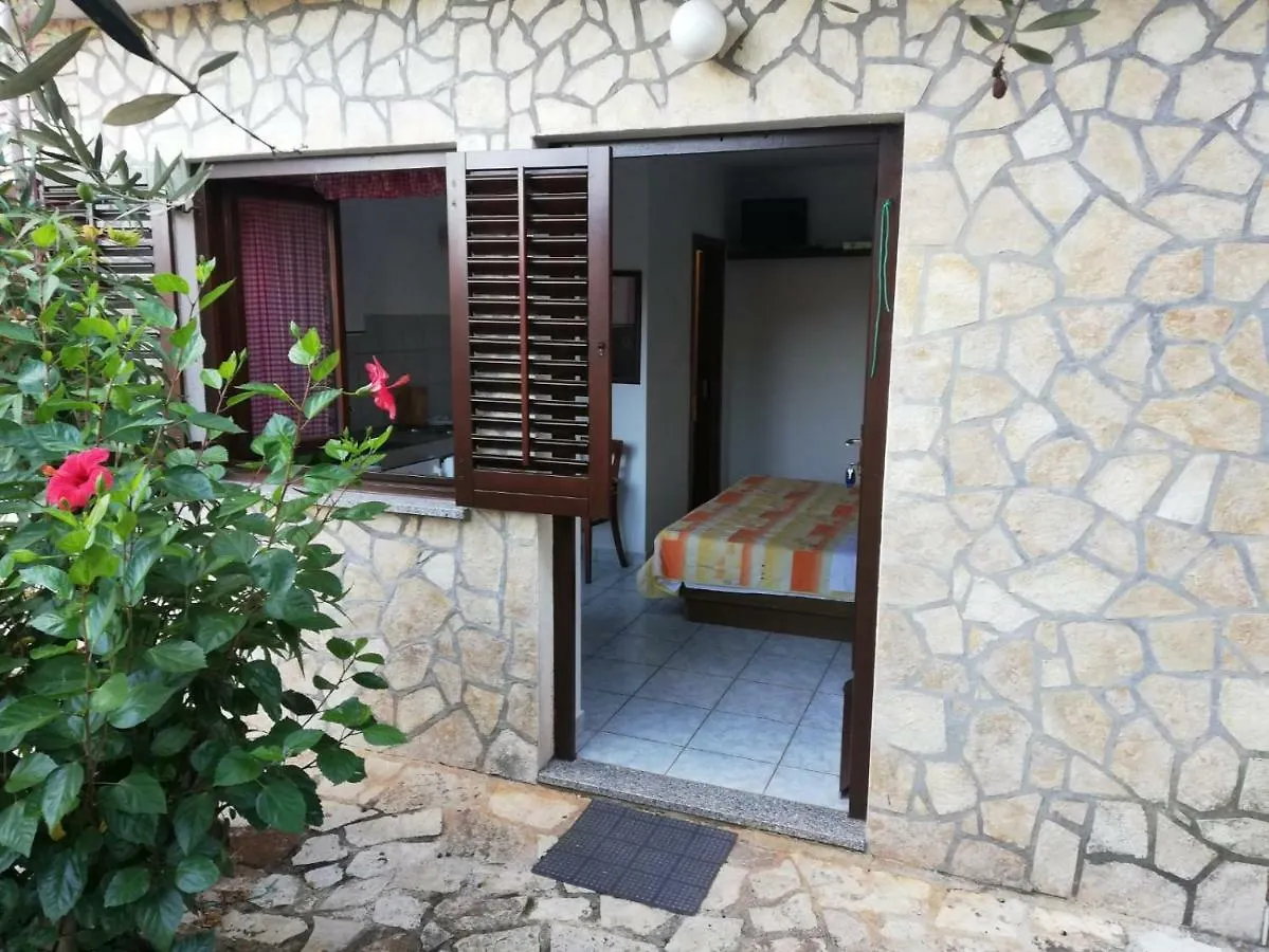 Apartments Bencic Premantura
