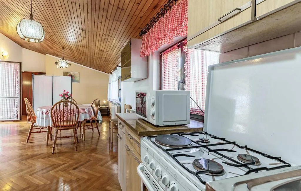 Apartments Bencic Premantura