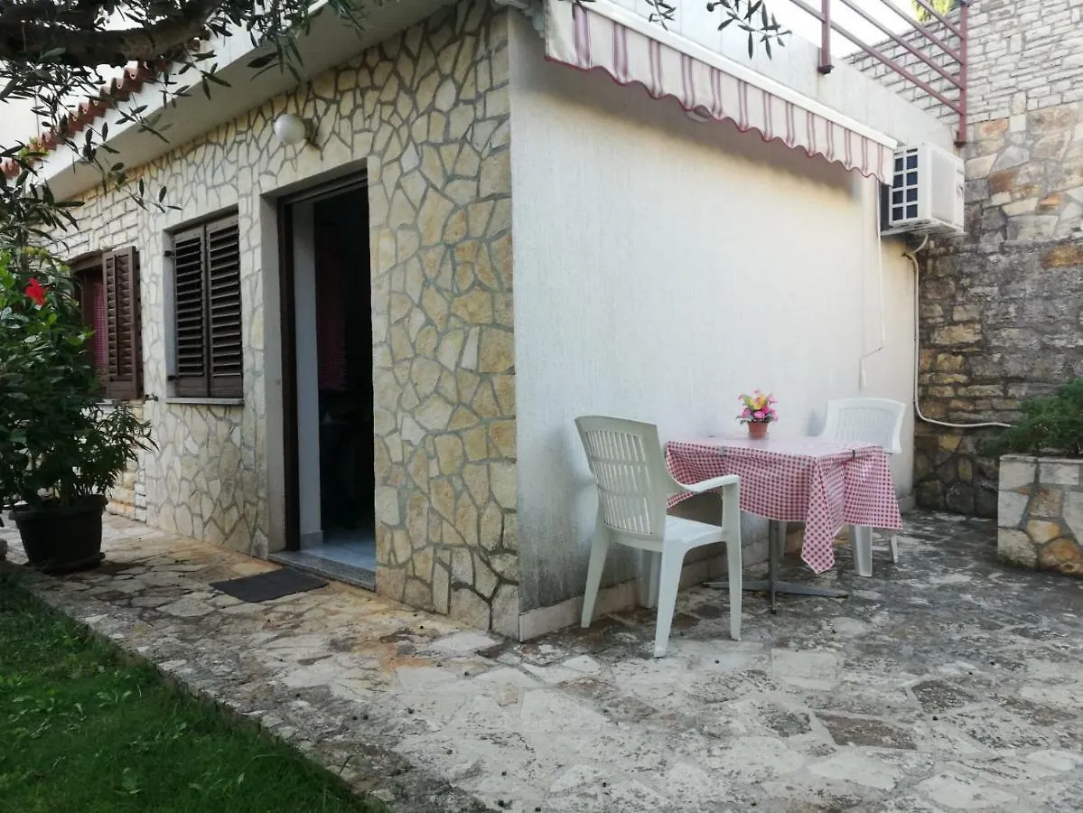 Apartments Bencic Premantura