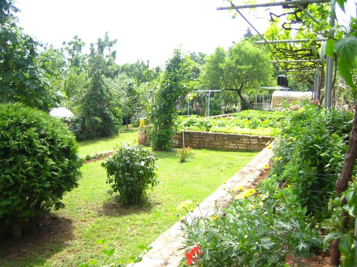 Apartments Bencic Premantura